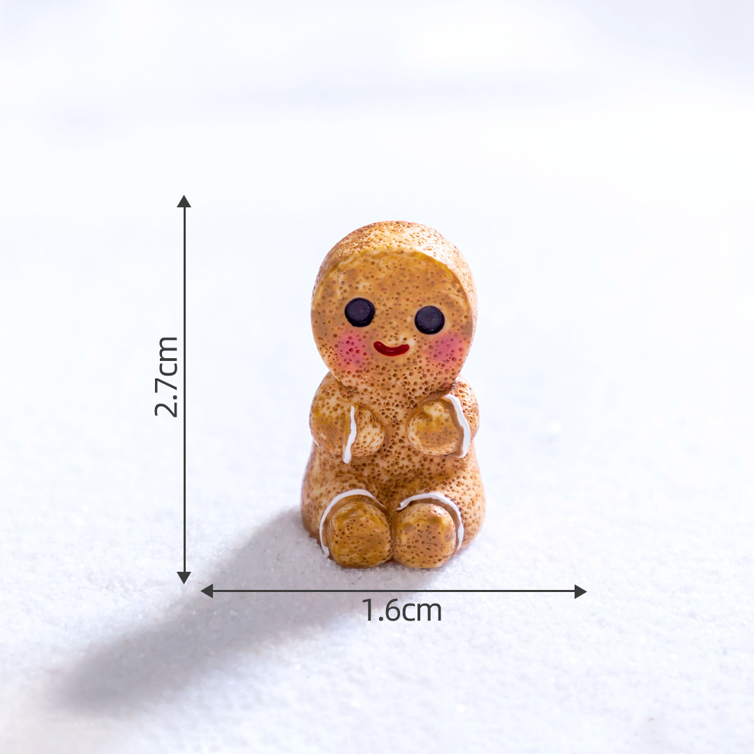 Small GingerMan Figurine Set Mini Christmas Accessories Collection for DIY Decorations & Desktop Display - 