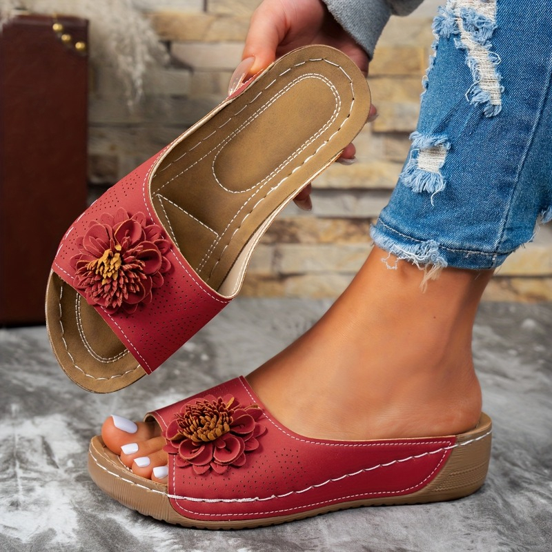 Elegant Floral Sandals with Soft Arch Support