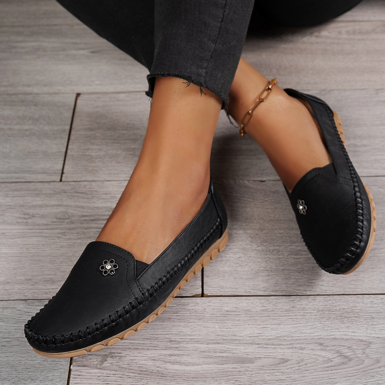 🔥Best Seller-Last Day Sale 60% OFF🔥 Orthopedic leather shoes, Lightweight, Anti-Slip, Breathable for Women