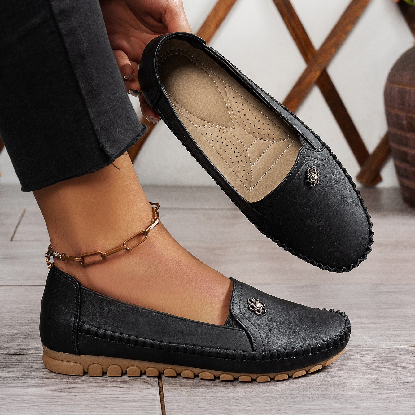 🔥Best Seller-Last Day Sale 60% OFF🔥 Orthopedic leather shoes, Lightweight, Anti-Slip, Breathable for Women