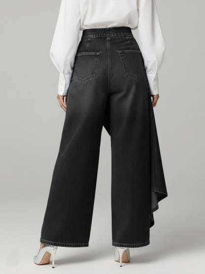 Plus Size Friendly Women's High-waisted Relaxed Fit Wide-leg Jeans With A Stylish Design.