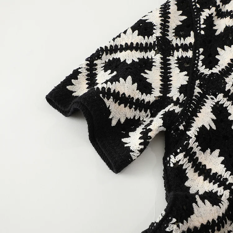 Men's Geometric Graphic Crochet Shirt - FM0101000052