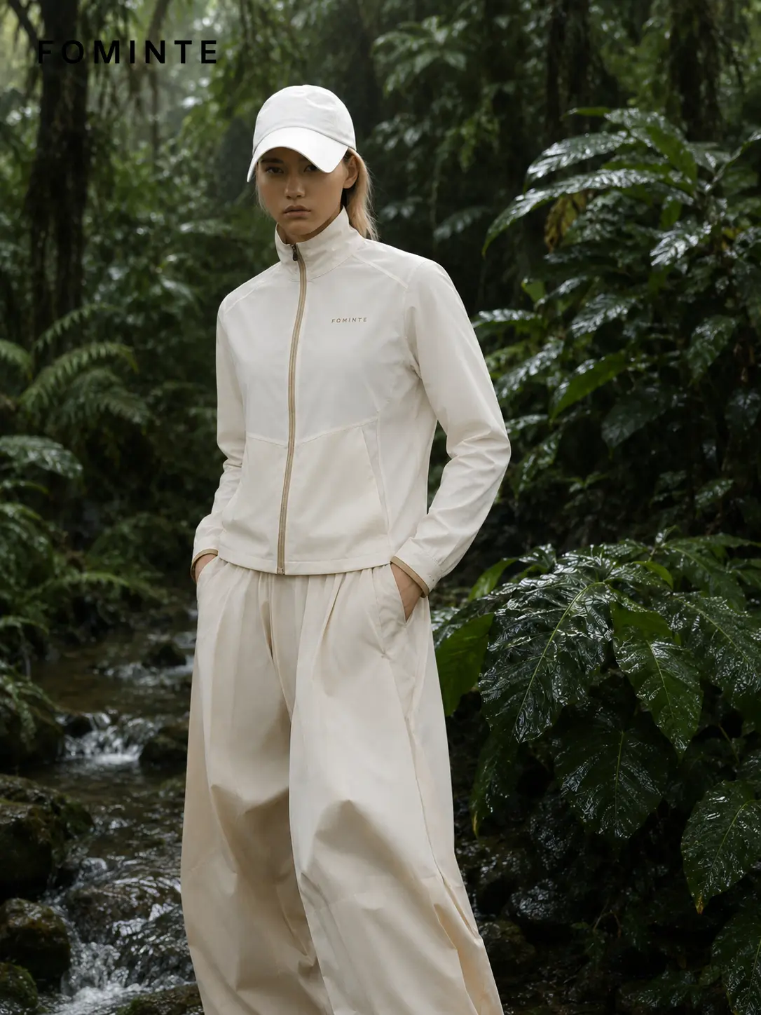 Women's Off White Stand Collar Softshell Jacket