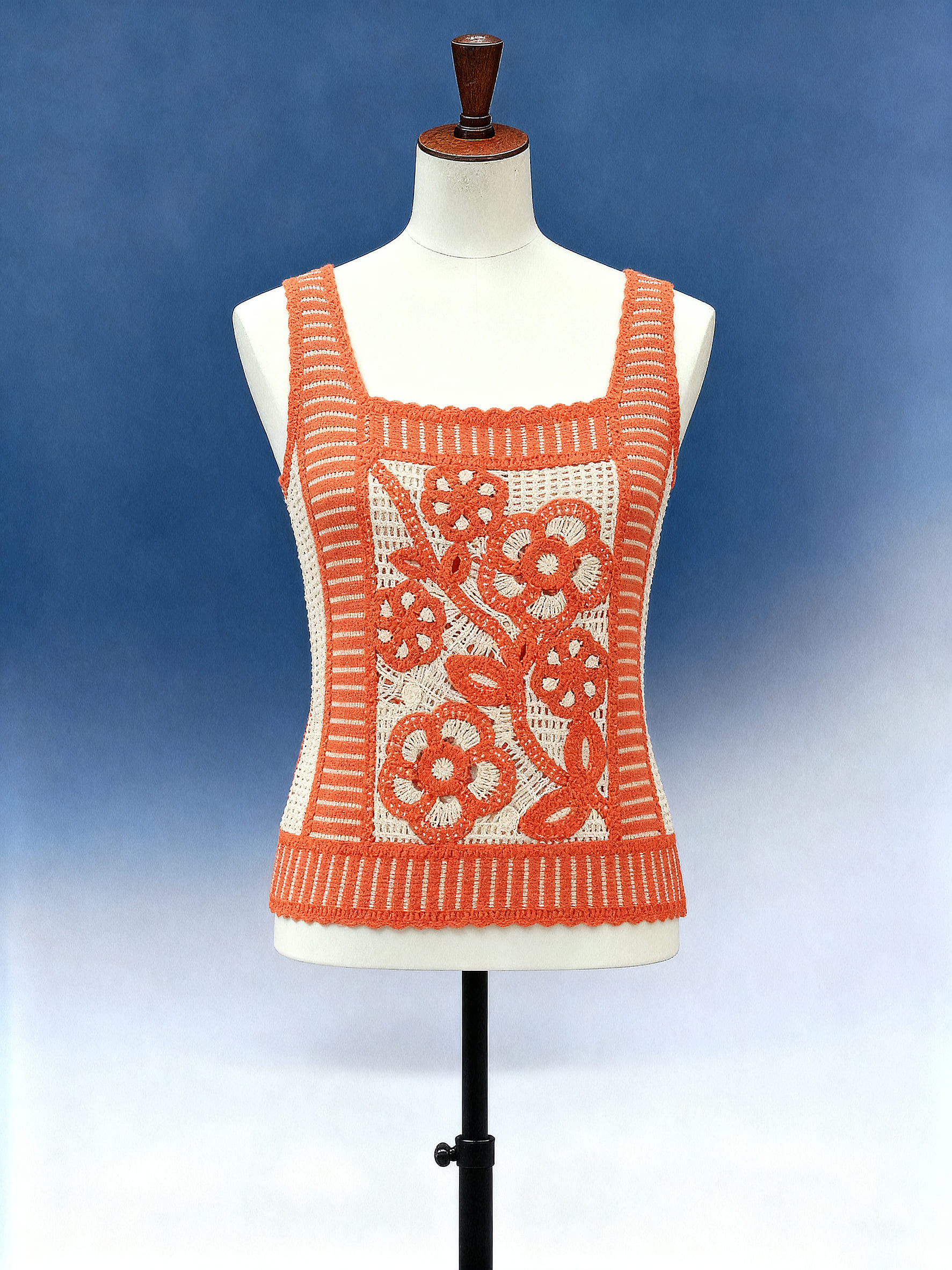 FM0102000169 Retro Floral Crochet Tank Top