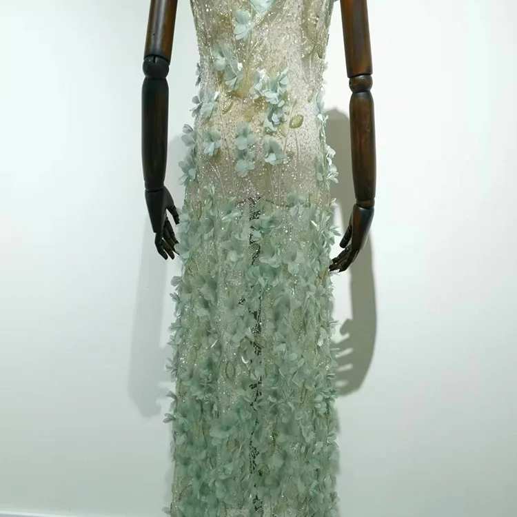 3D Floral Appliqué Tulle Fabric (130cm) - BT00015