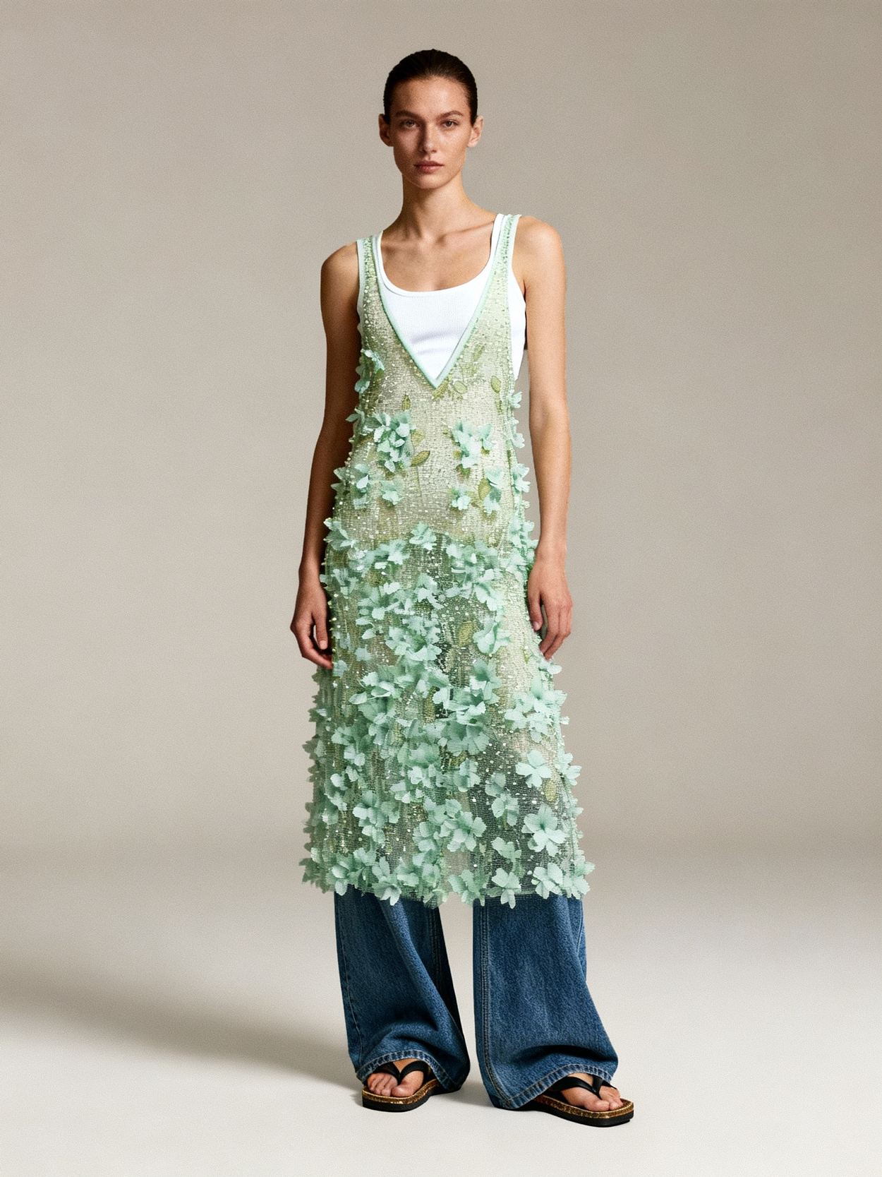 3D Floral Appliqué Tulle Fabric (130cm) - BT00015