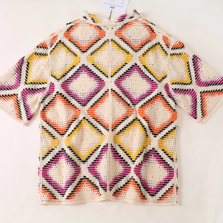Retro Graphic Diamond Crochet Shirt - FM0102000025