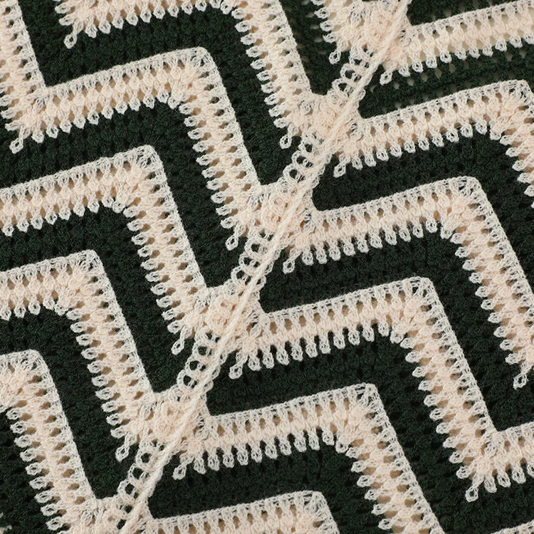 Retro Floral Crochet Crop Top - FM0102000111