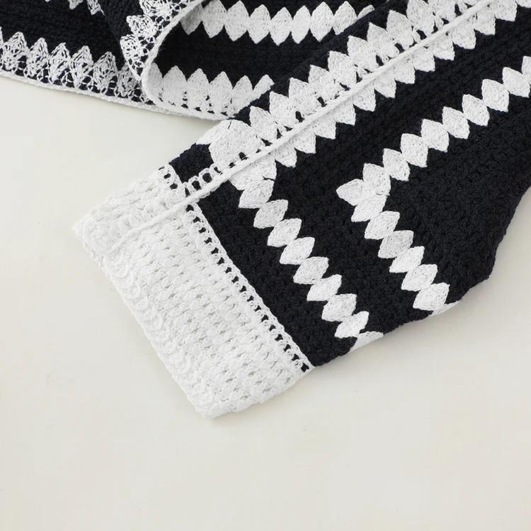 Graphic Contrast Crochet Crop Cardigan - FM0102000150