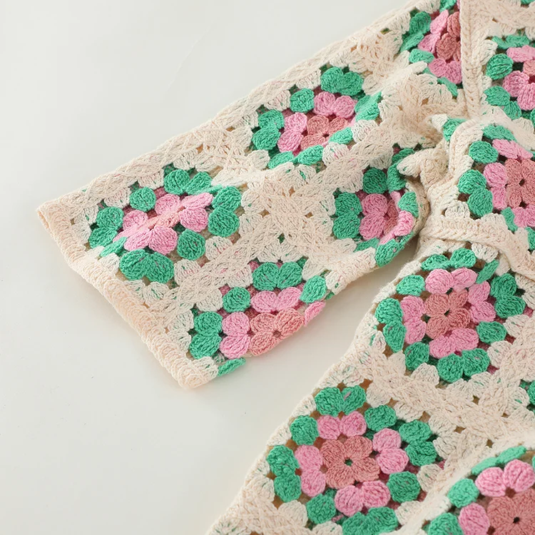 Geo Patchwork Crochet Crop Sweater - FM0102000156