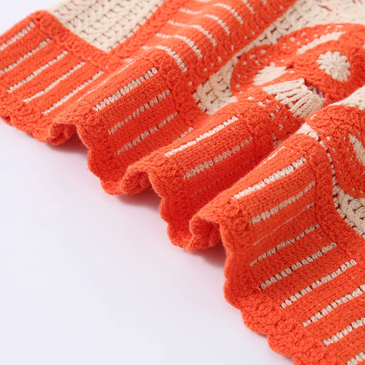 FM0102000169 Retro Floral Crochet Tank Top