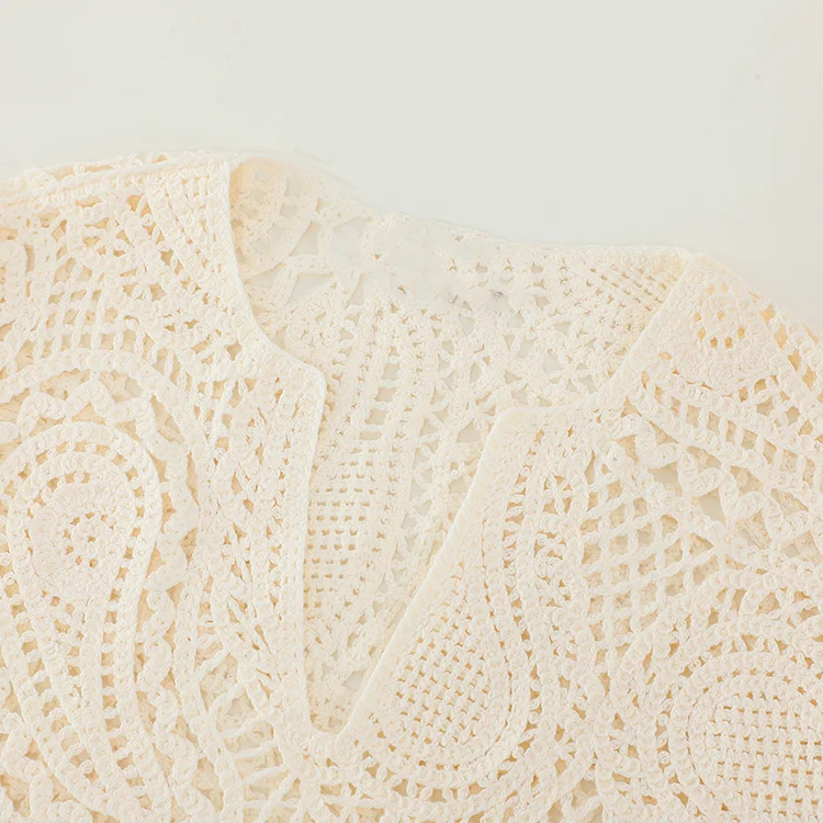 Cream Paisley Crochet Top - FM0102000172