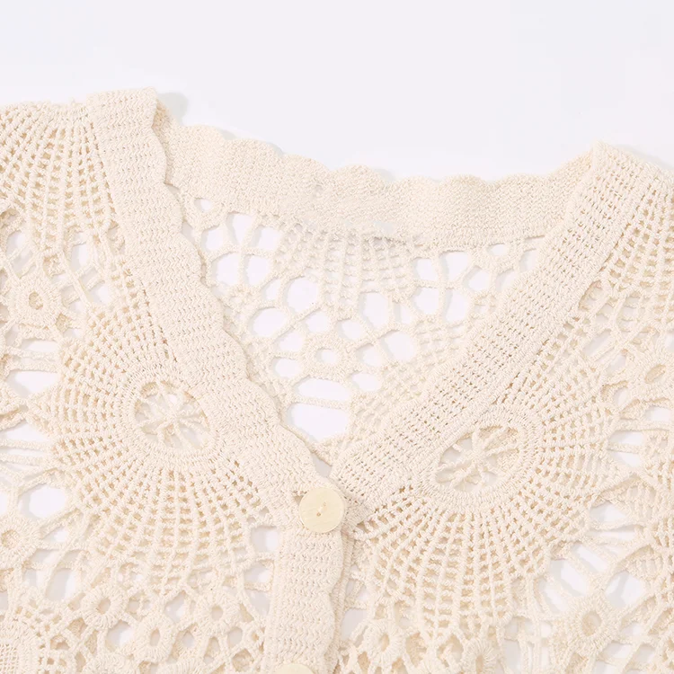 Ivory Floral Crochet Cardigan - FM0102000174