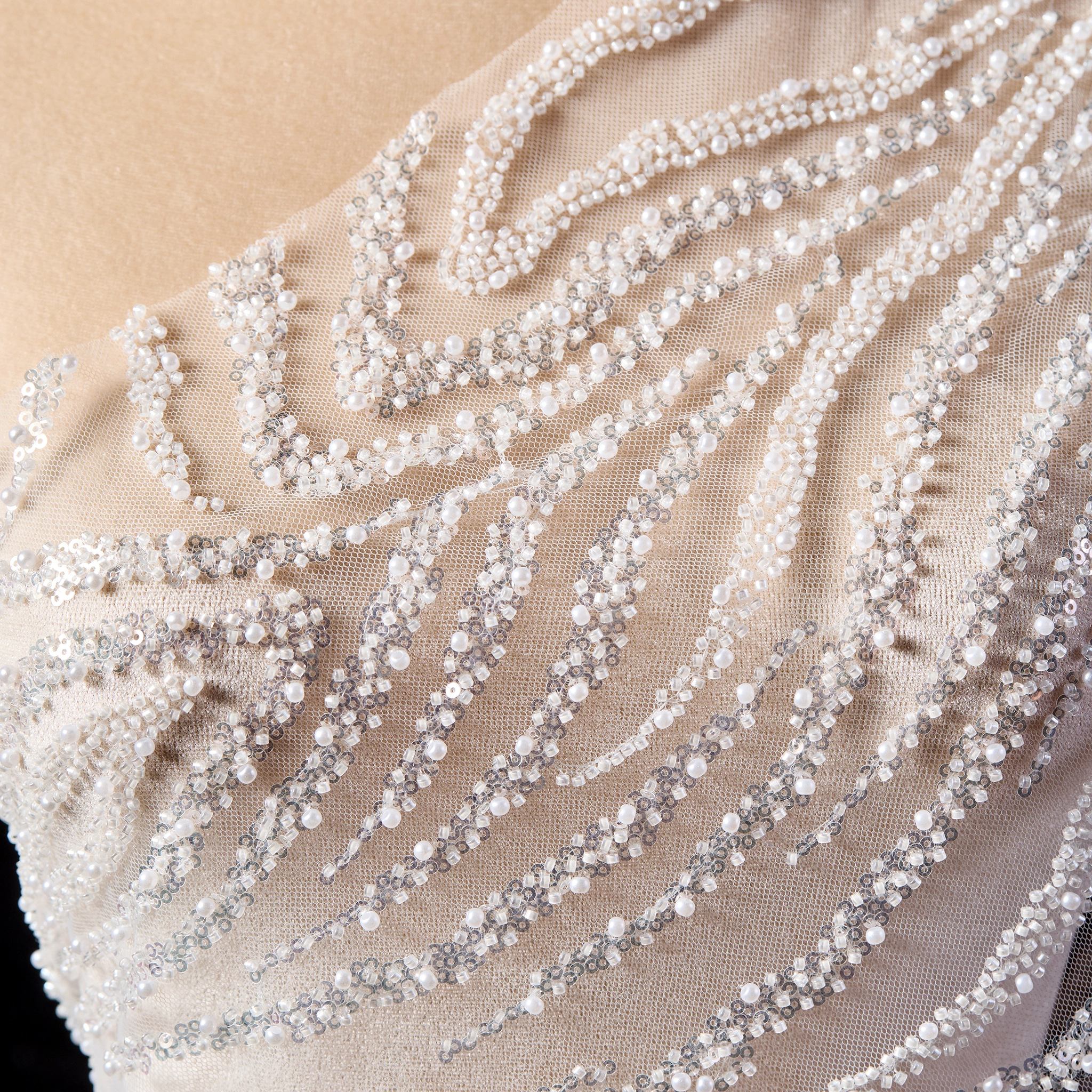 FT25-124 Modern Abstract Wave Beaded Lace for Glamorous Bridal Gowns-fominte