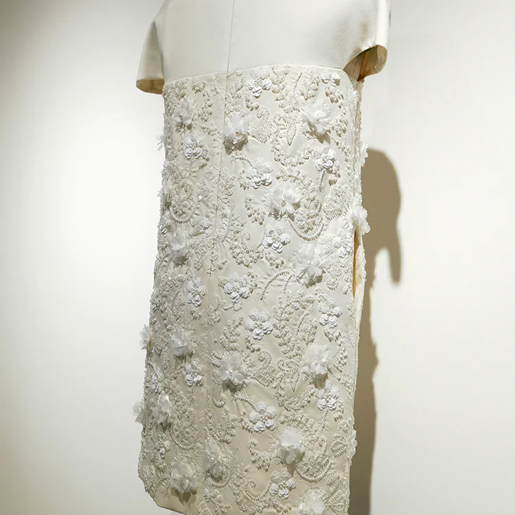 Ivory Floral 3D Beaded Mod Shift Dress - S01105000025