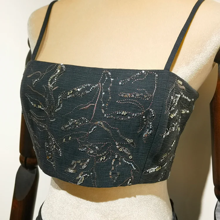 Black Embroidered Sequin Crop Top - S01160000079