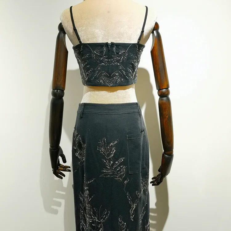 Black Embroidered Sequin Crop Top - S01160000079