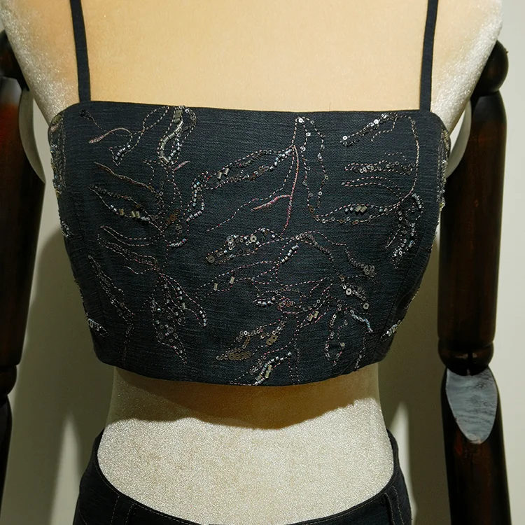 Black Embroidered Sequin Crop Top - S01160000079