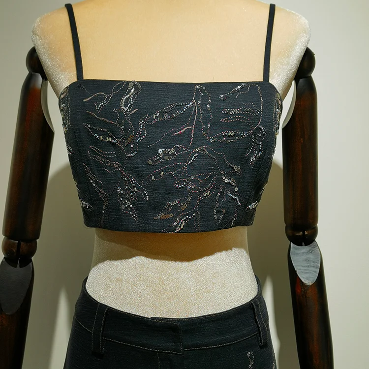 Black Embroidered Sequin Crop Top - S01160000079