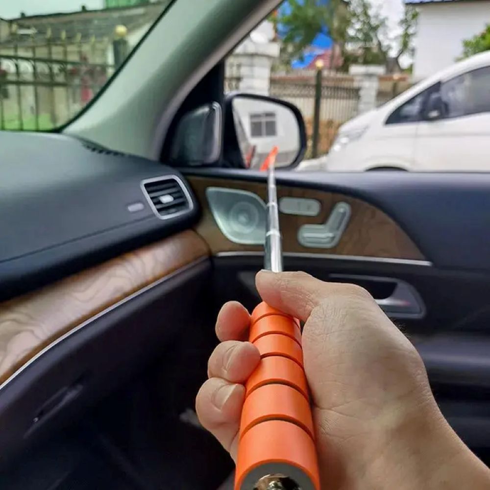 Retractable Car Mirror Wiper – Clear Rain & Water Spots Instantly