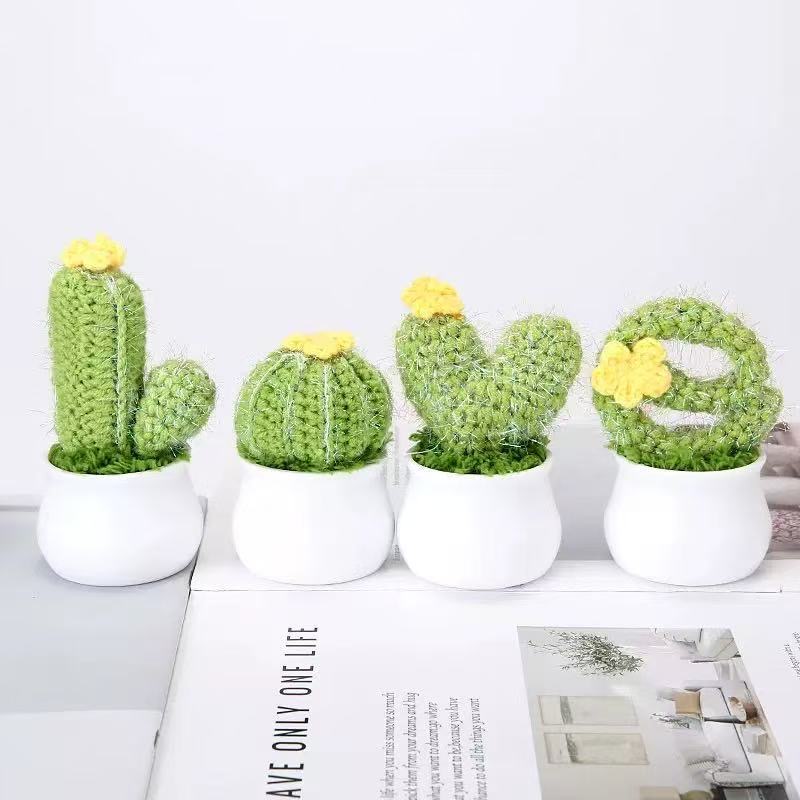 4-Piece Set of Felt Cactus Decor