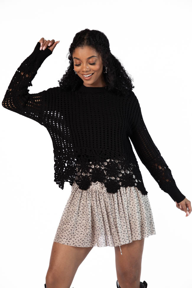 A Little Dramatic Black Flower Trim Crochet Sweater-Sunny Prom