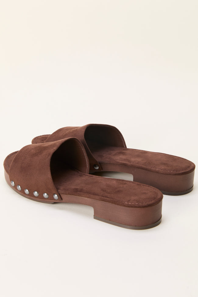 Xonia Brown Clogs-Sunny Prom