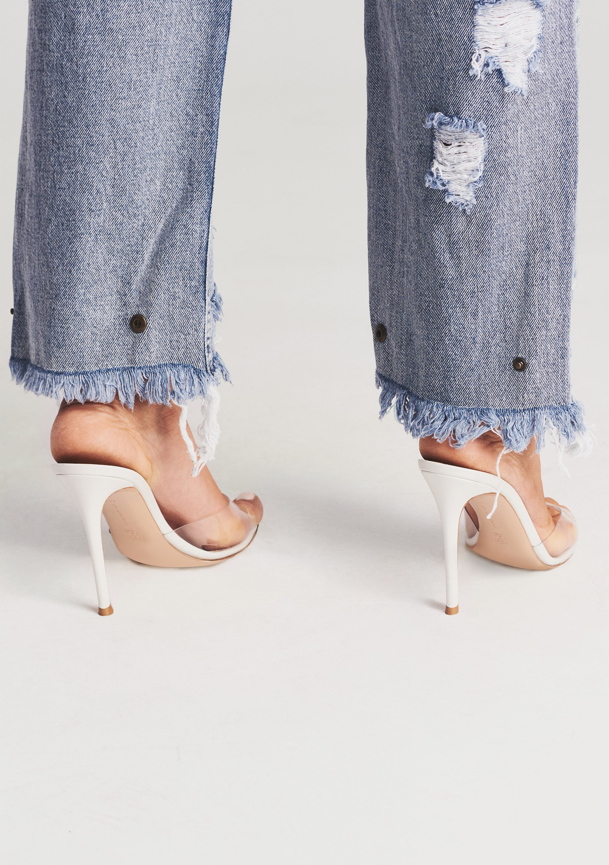 Maggie Mid Rise Jean-Sunny Prom