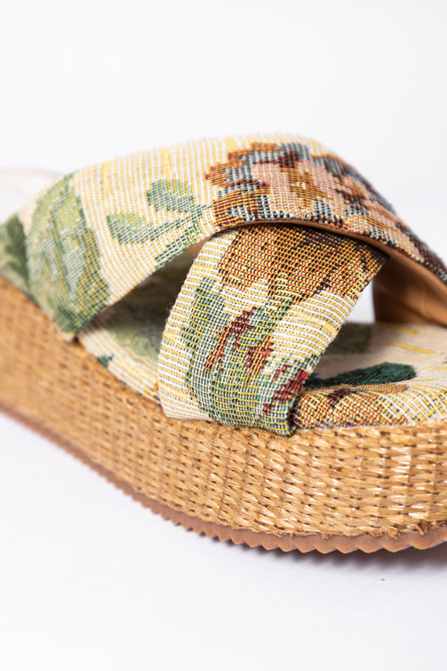 Belle Floral Platform Sandals-Sunny Prom