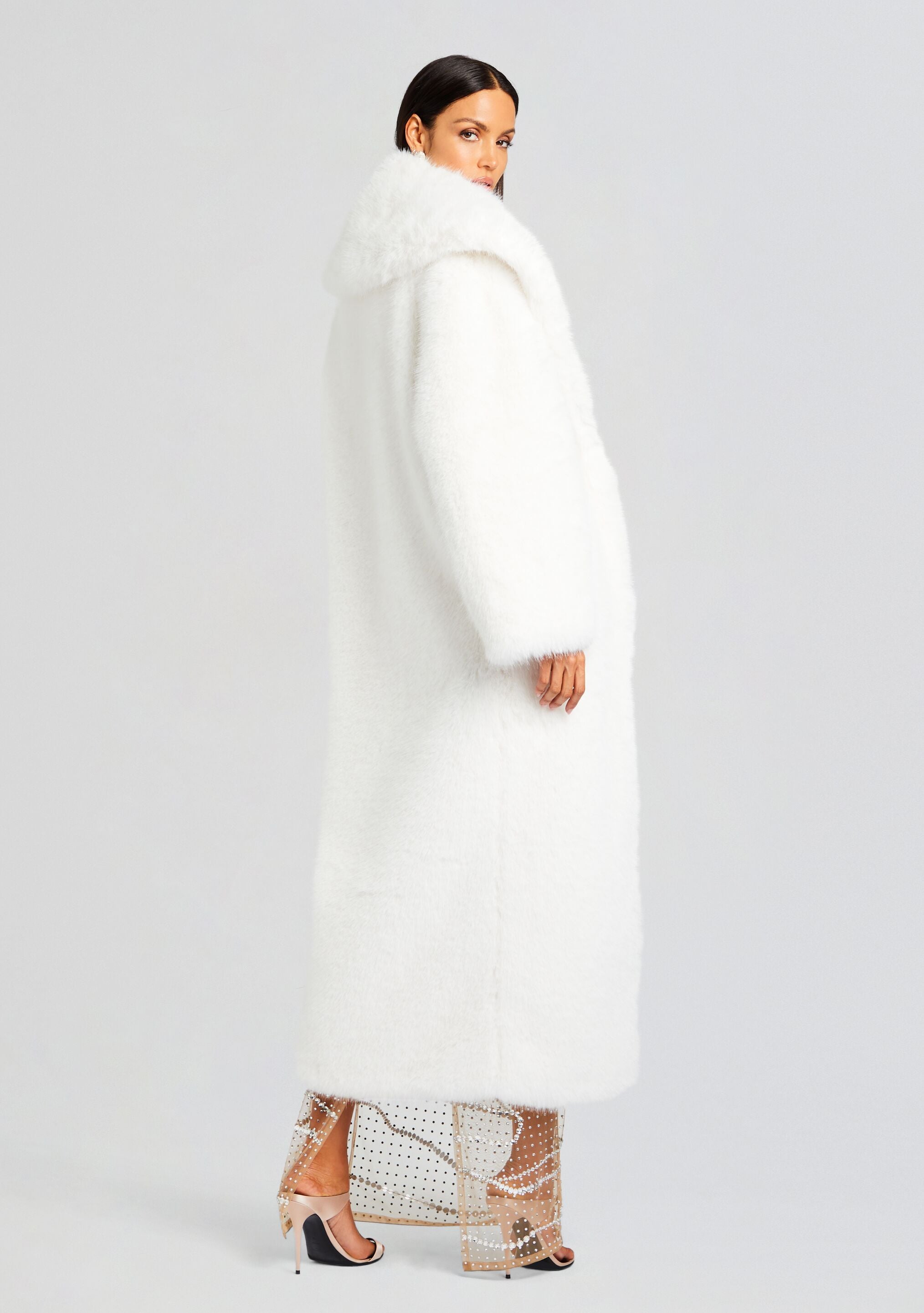 Averie Faux Fur Coat-Sunny Prom