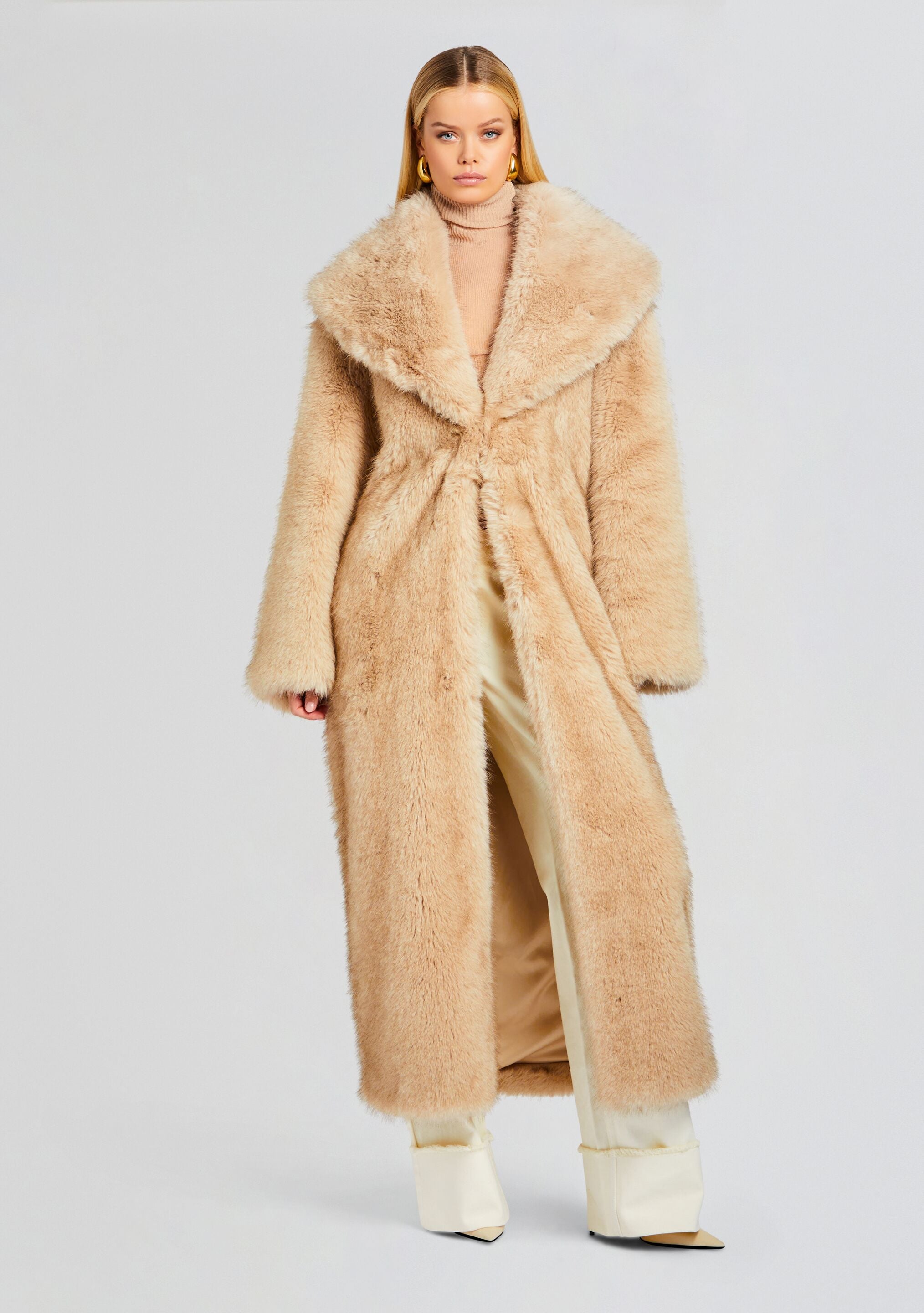Averie Faux Fur Coat-Sunny Prom