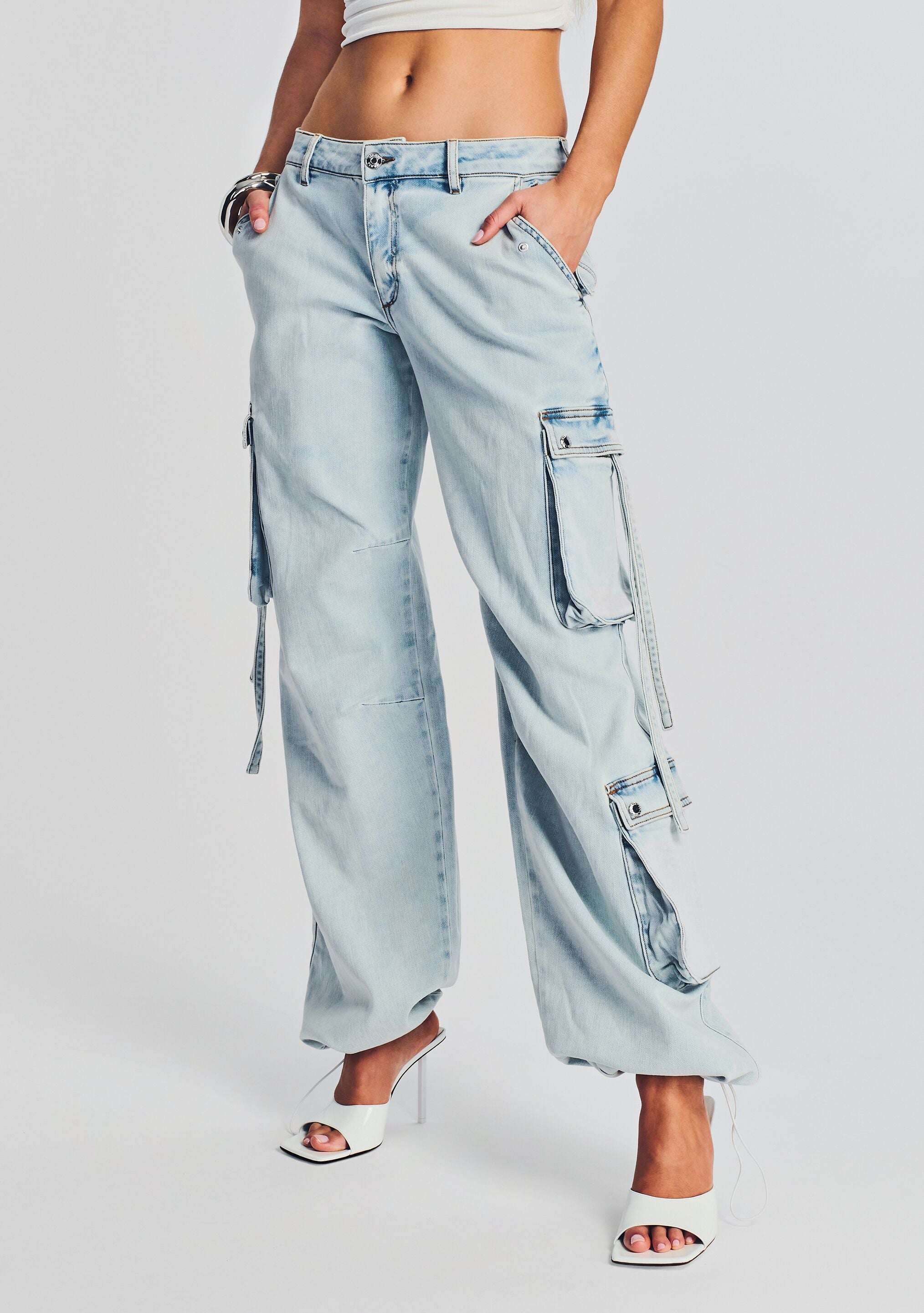 Samira Low Rise Cargo Jean-Sunny Prom