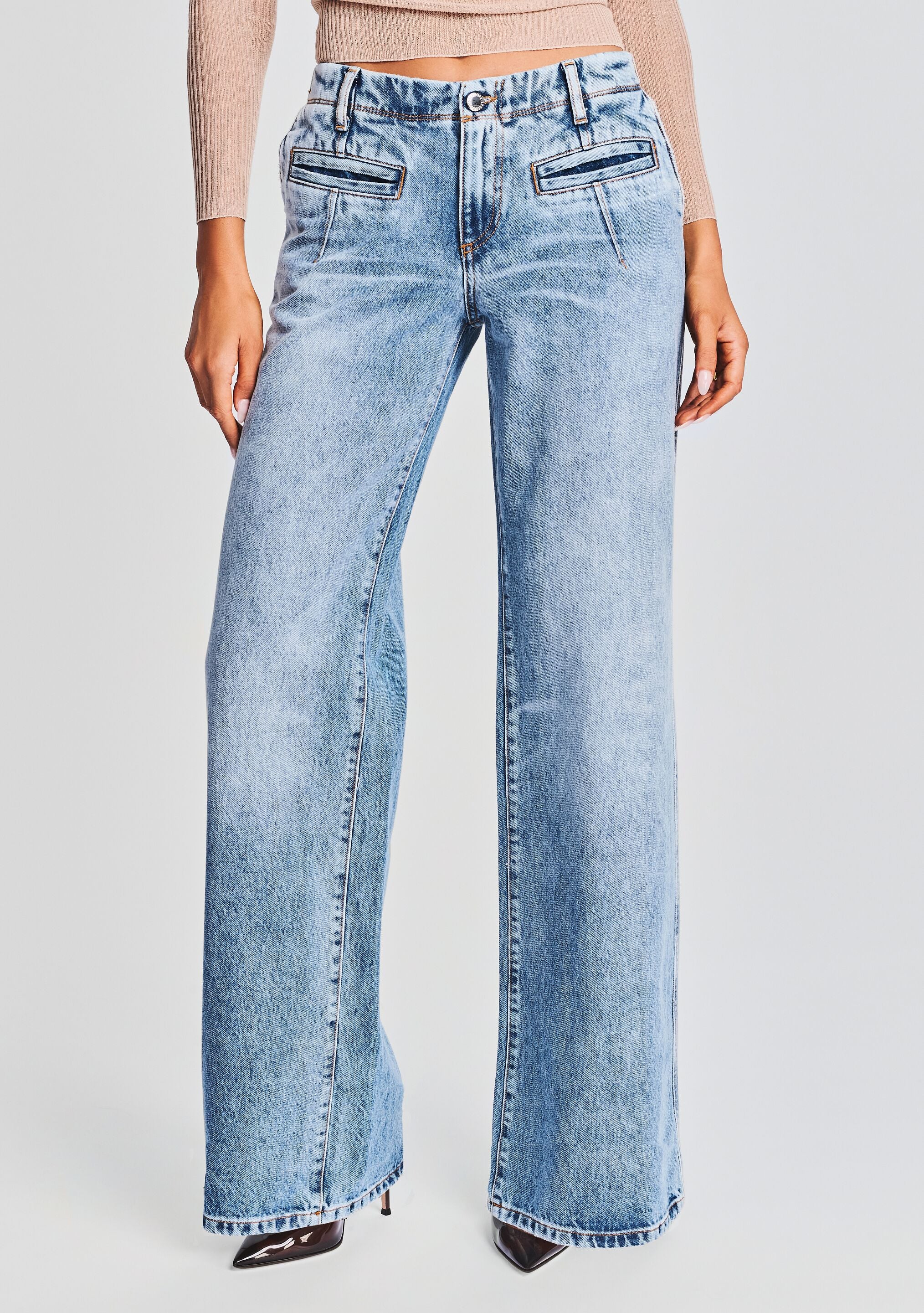 Sutton Jean-Sunny Prom