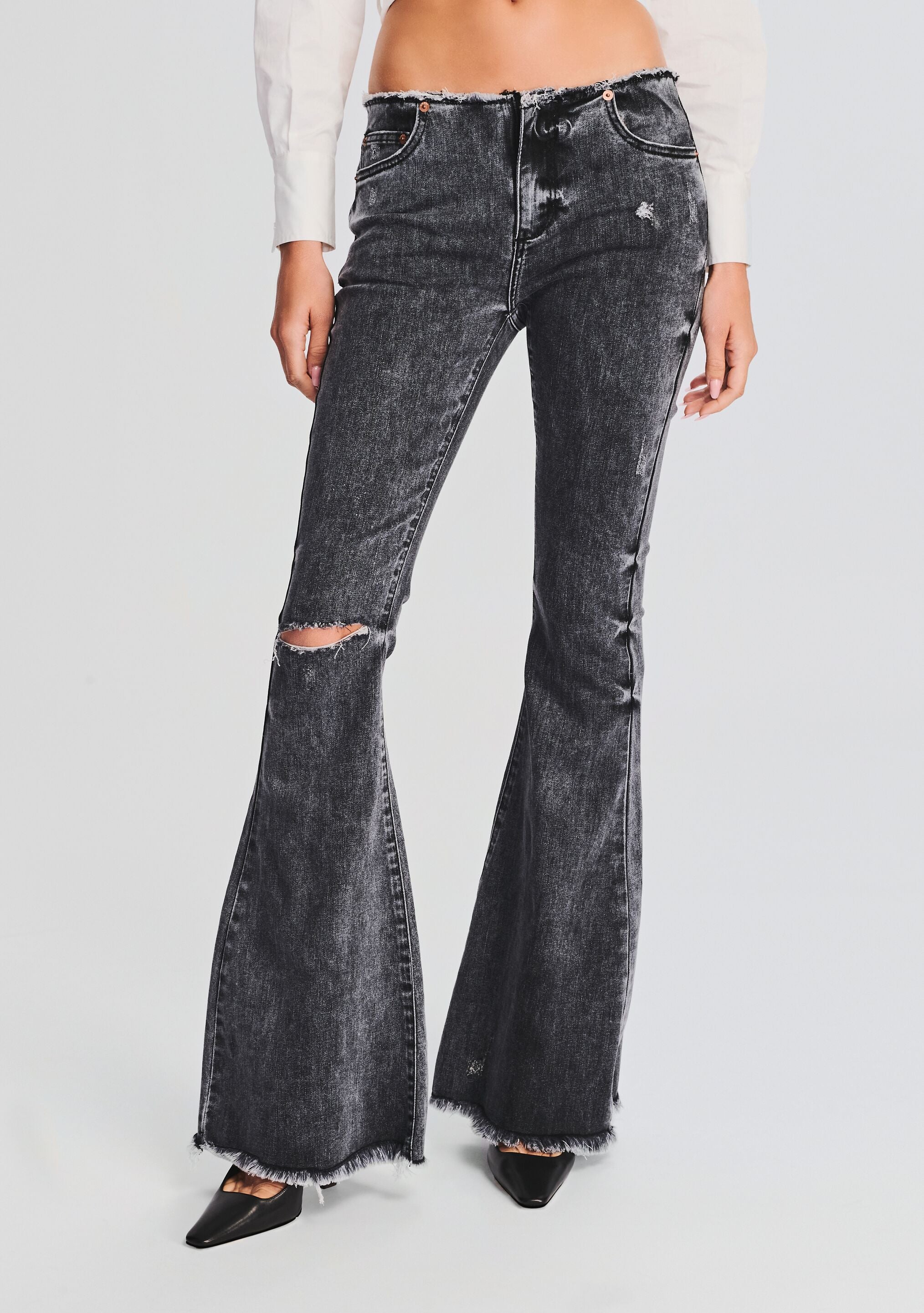 Izzi Low-Rise Jean-Sunny Prom