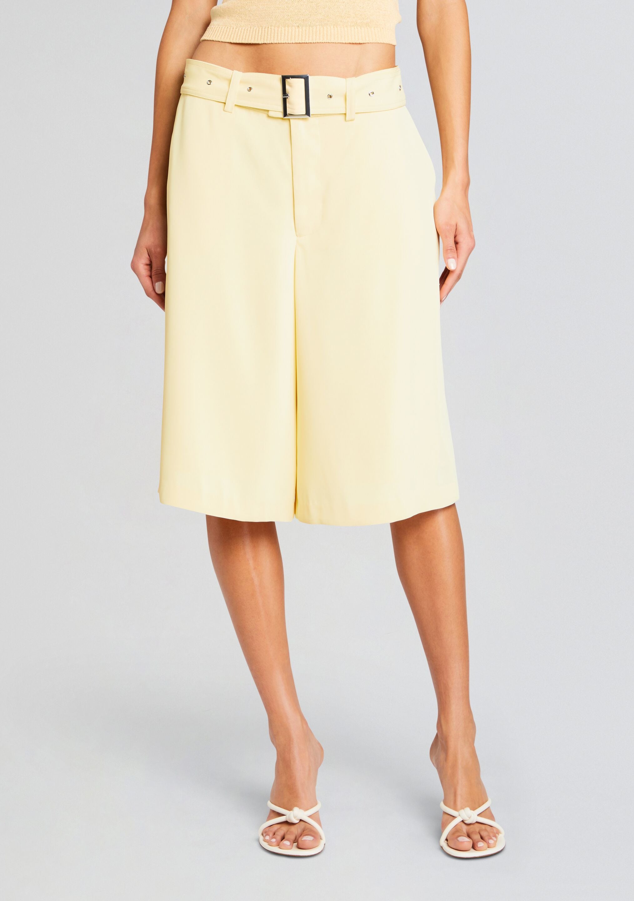 Philomena Short-Sunny Prom