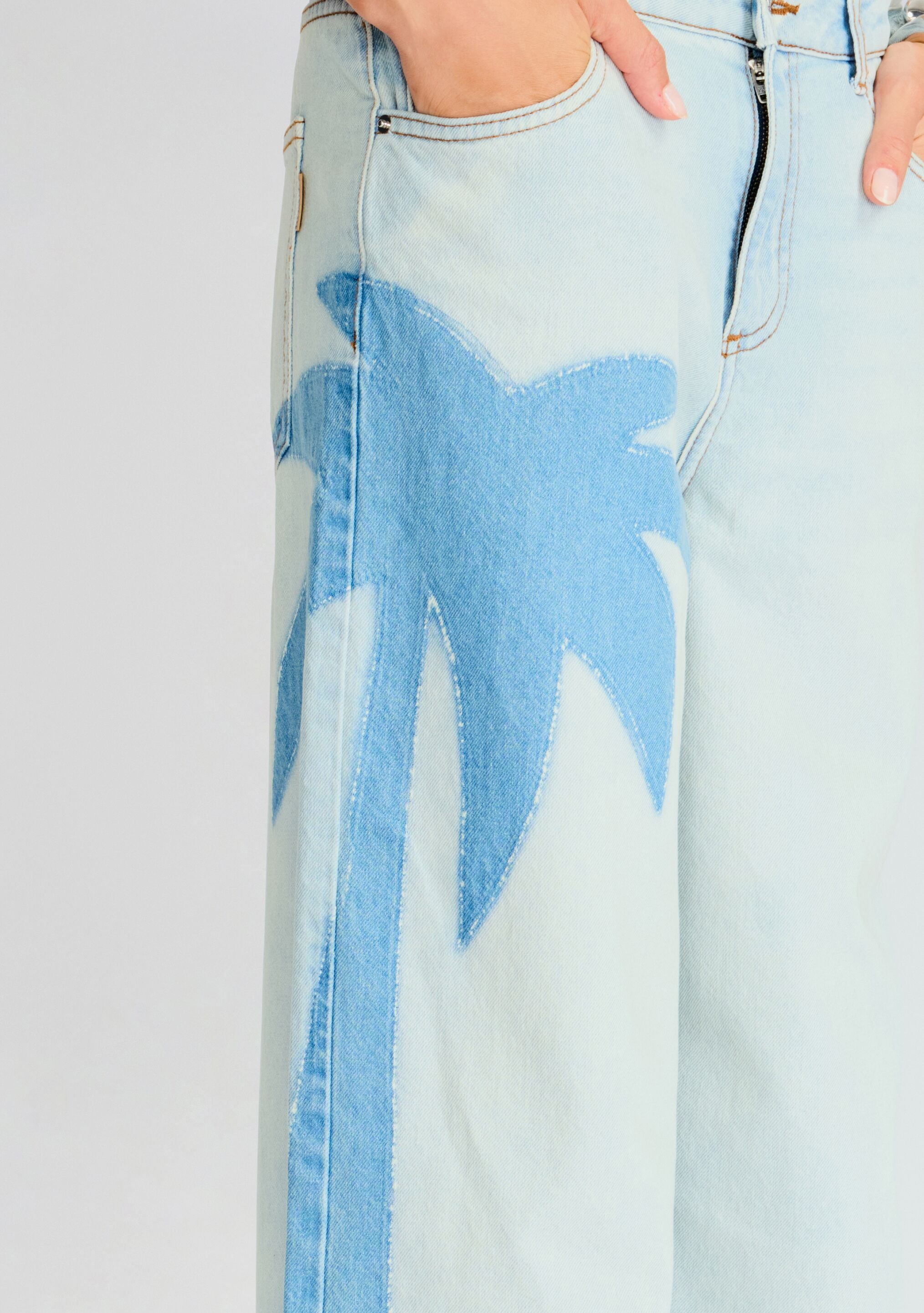 Caisyn Jean-Sunny Prom