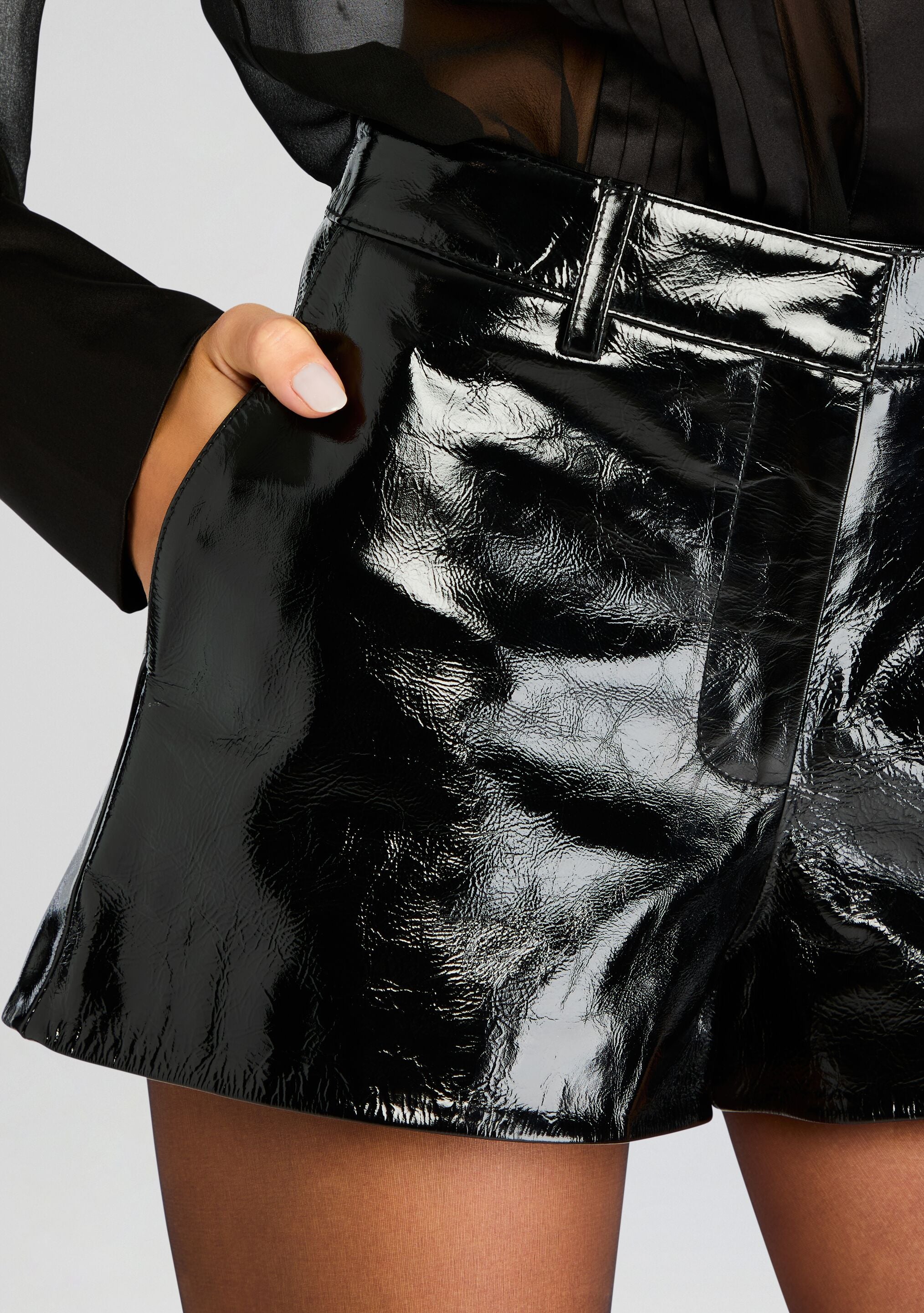 Naya Leather Short-Sunny Prom