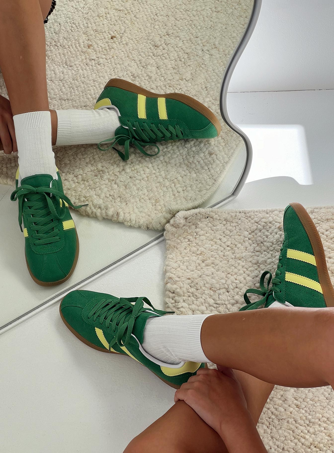 Huckle Sneakers Green-Oh Mollys