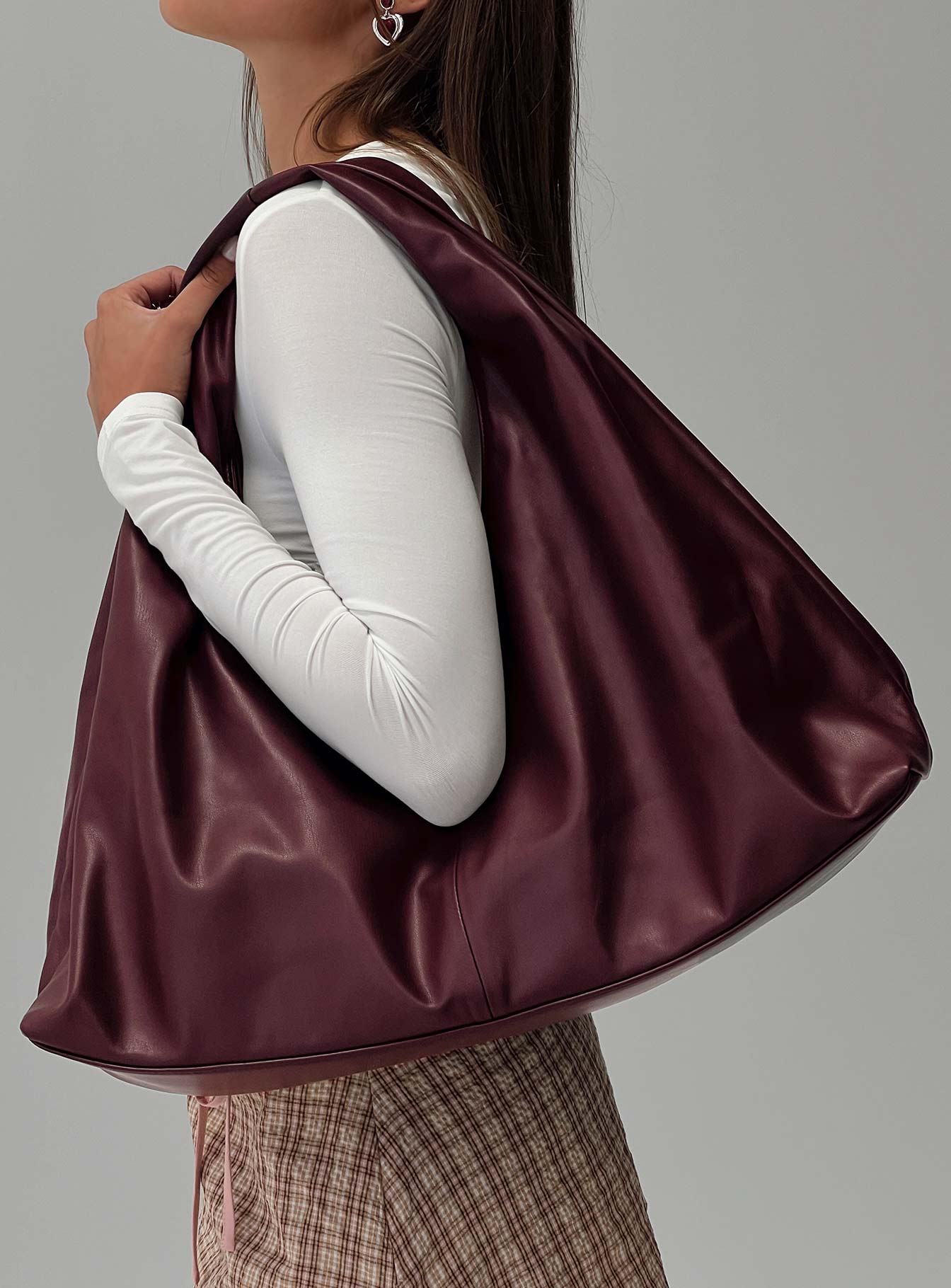 Feel A Way Shoulder Bag Burgundy-Oh Mollys