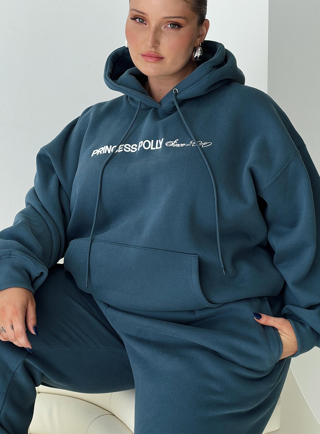 Oh Mollys Hooded Sweatshirt Block / Cursive Text Slate Curve-Oh Mollys