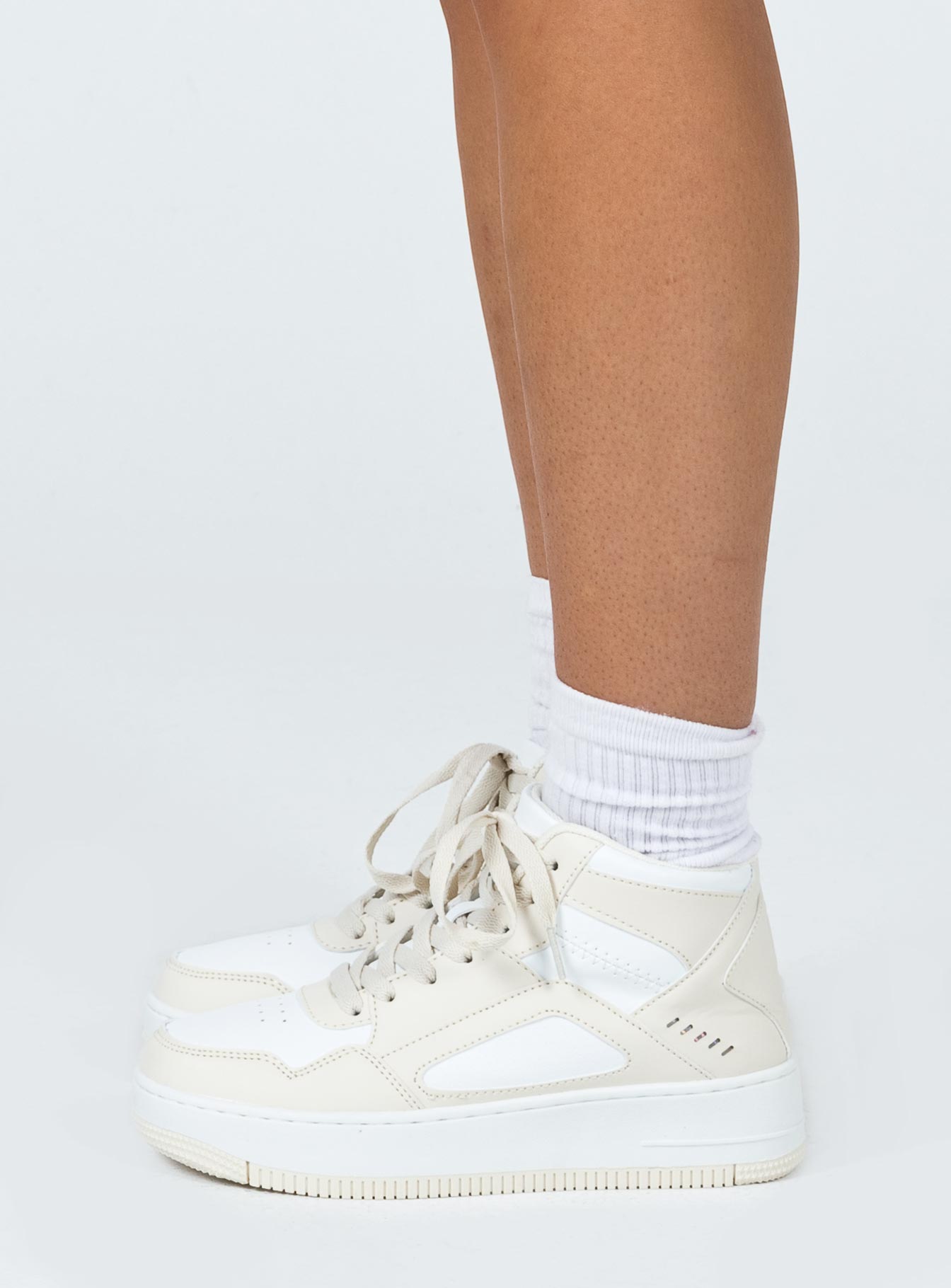 Rylee Sneakers Beige / White-Oh Mollys