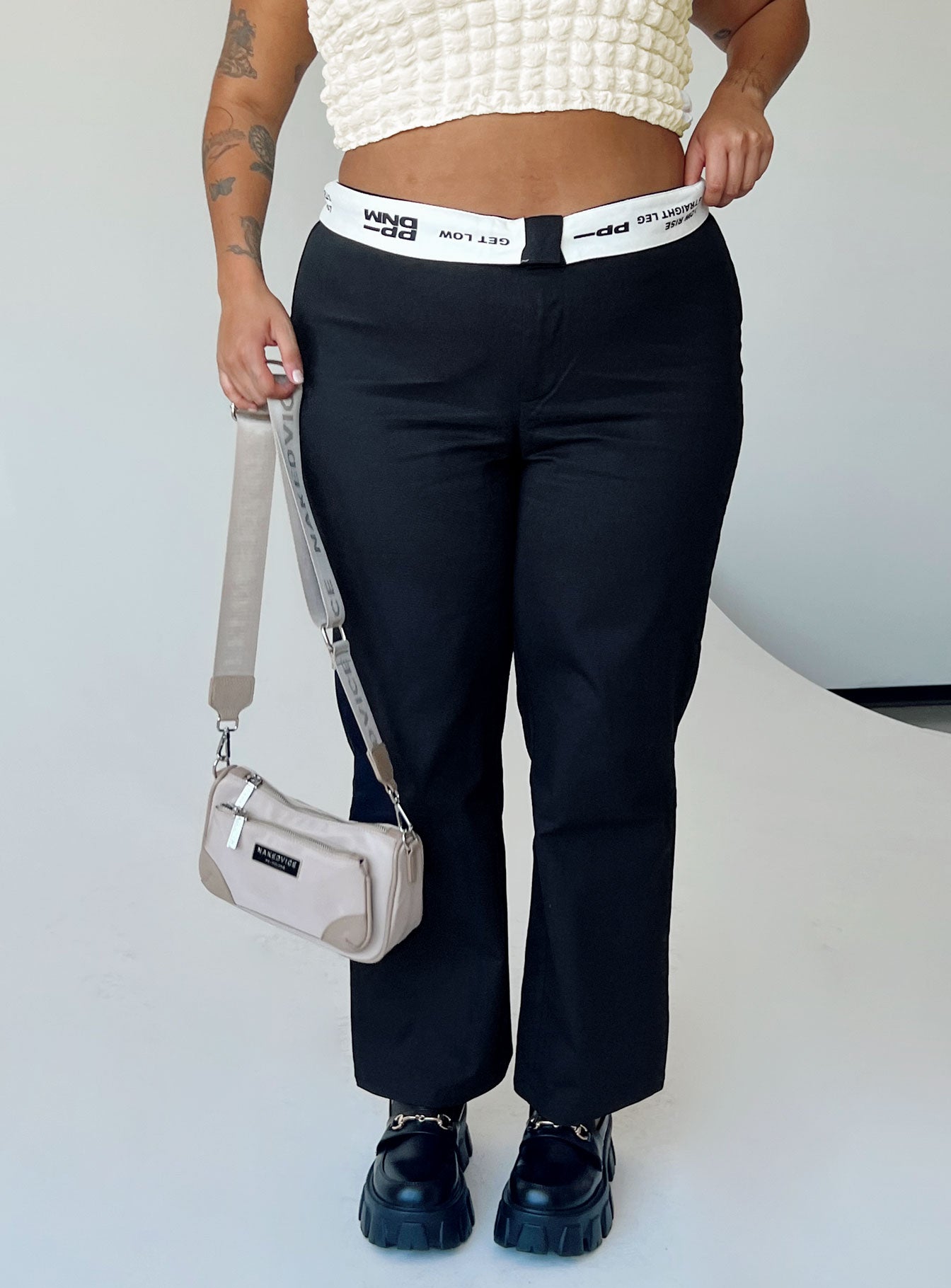 Dava Low Rise Pants Black Curve-Oh Mollys