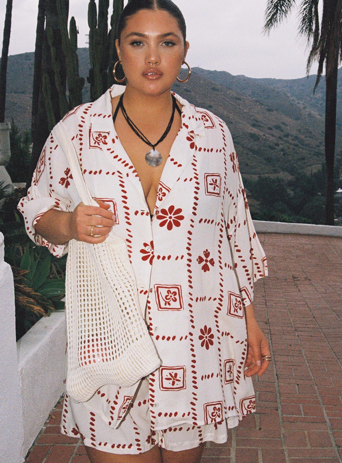 Resortella Set White / Red Curve-Oh Mollys