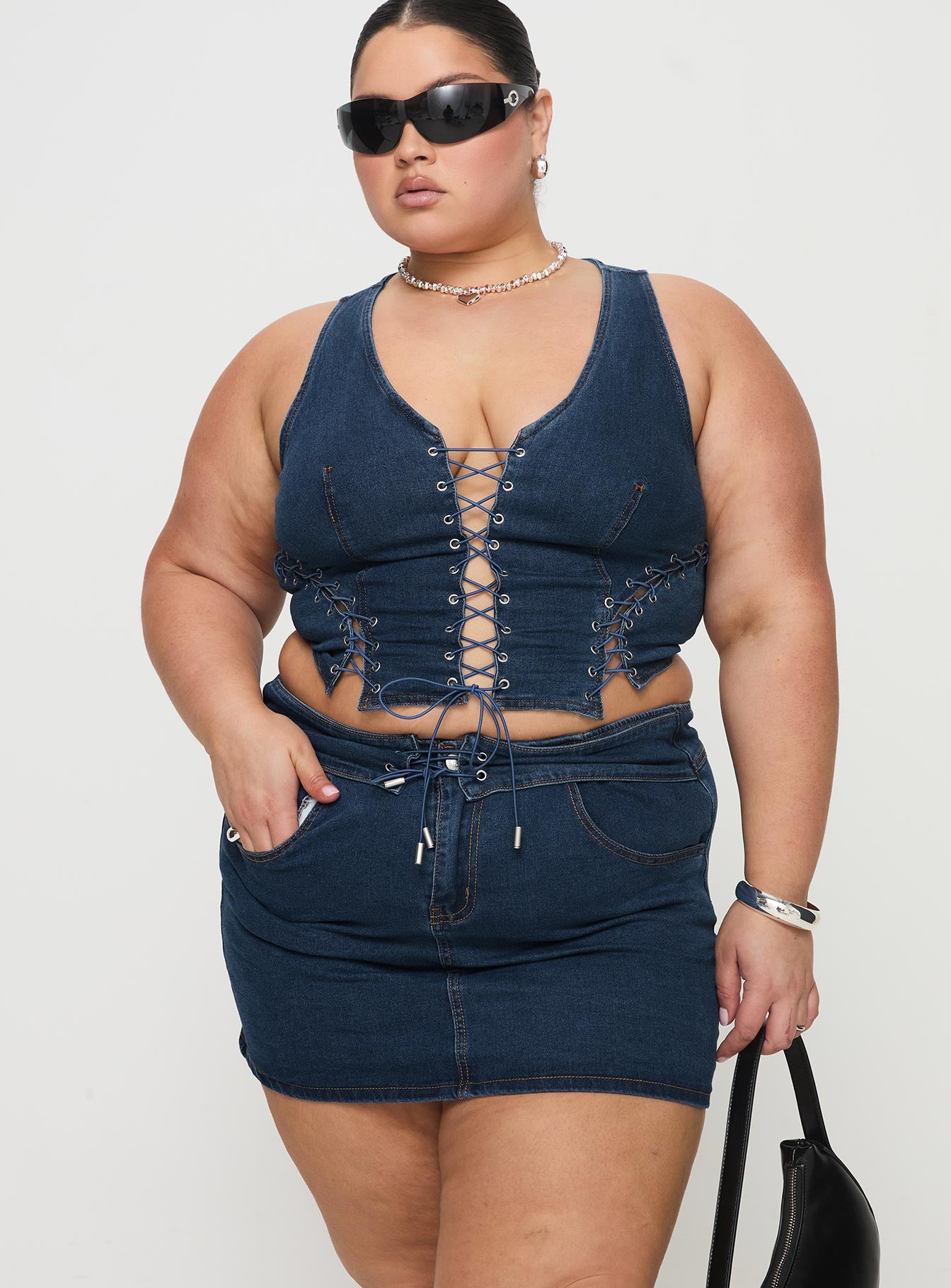 Popular Low Rise Mini Skirt Mid Blue Wash Curve-Oh Mollys