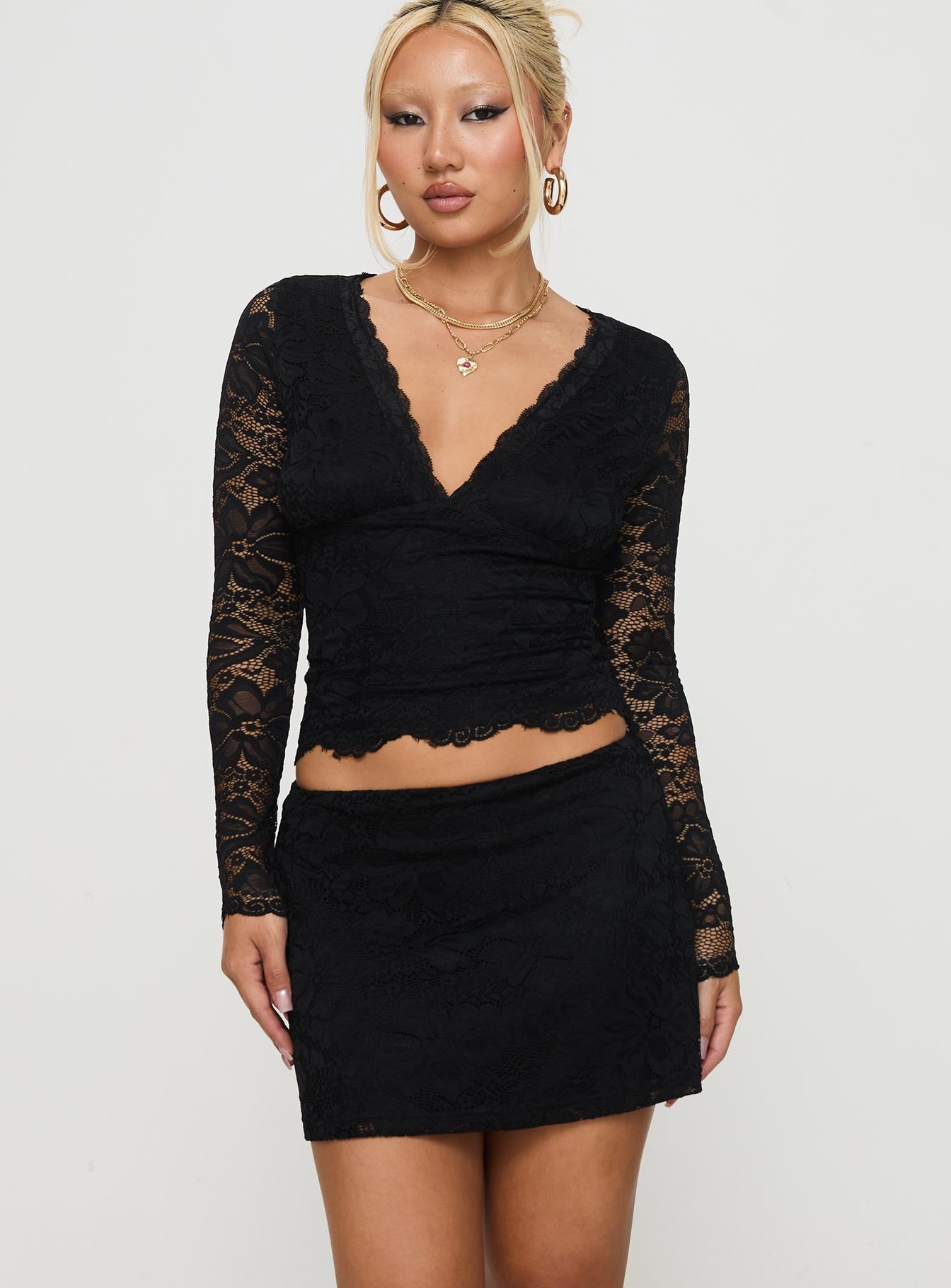 Morgynne Lace V Neck Set Black-Oh Mollys