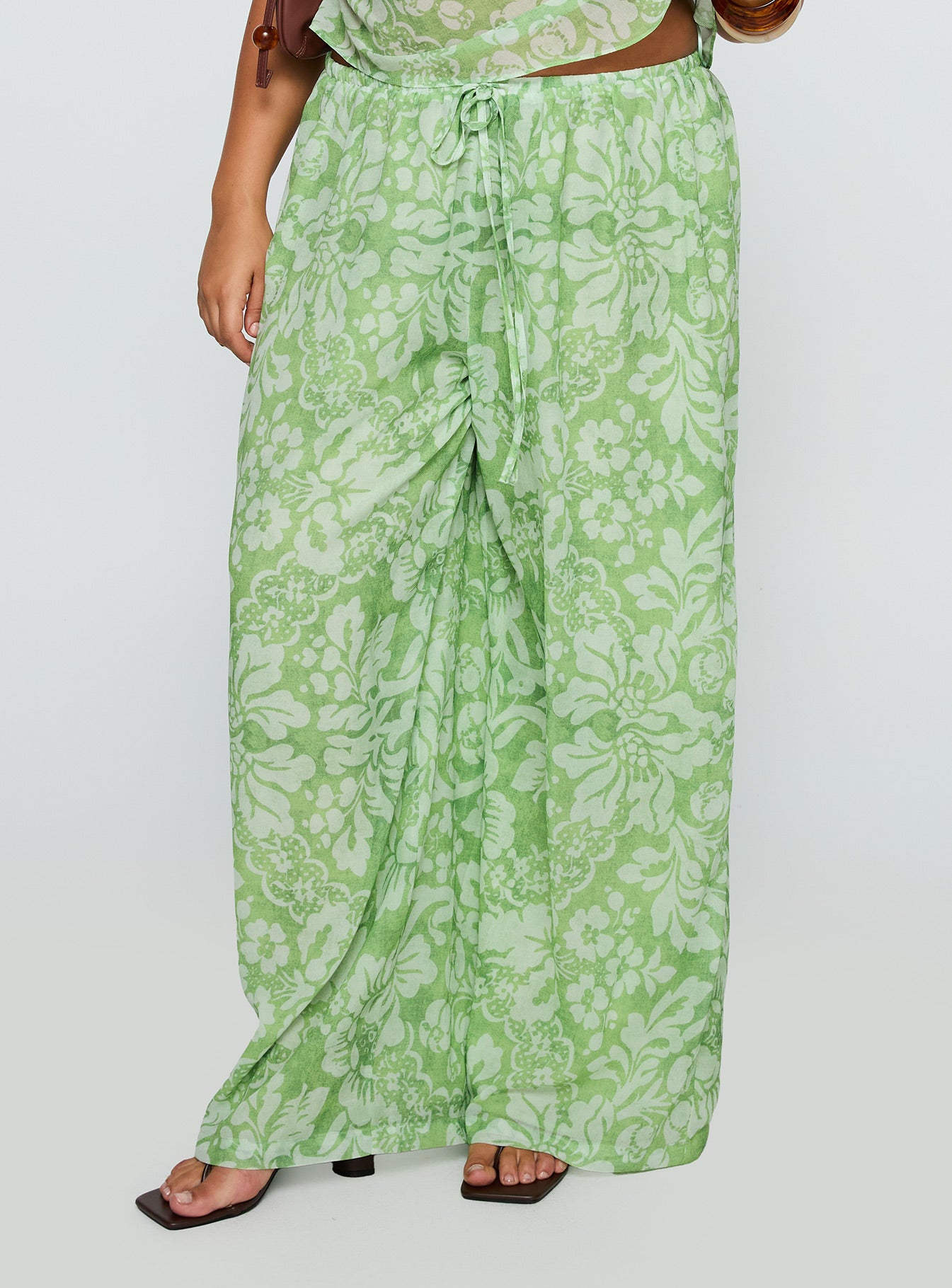 Finesse Pants Green Floral Curve-Oh Mollys