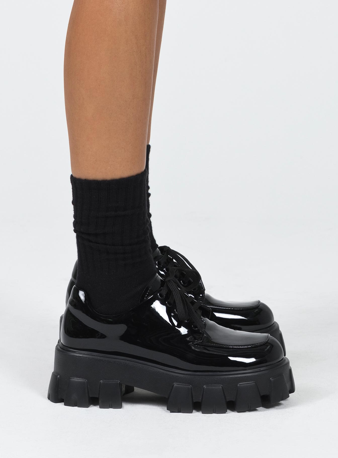Mia Shoes Black Patent-Oh Mollys