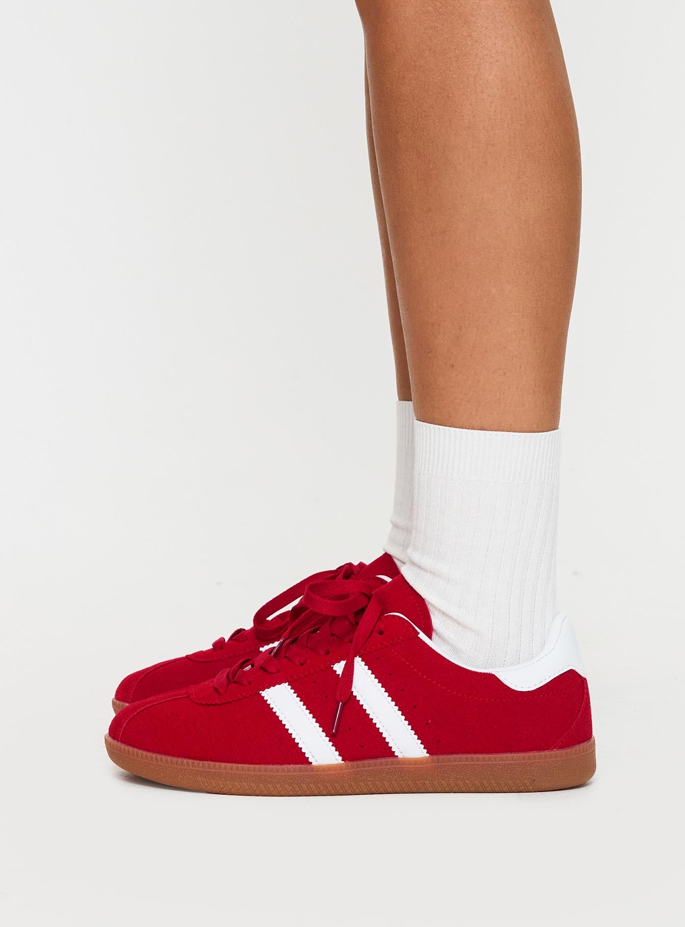 Huckle Sneakers Red-Oh Mollys
