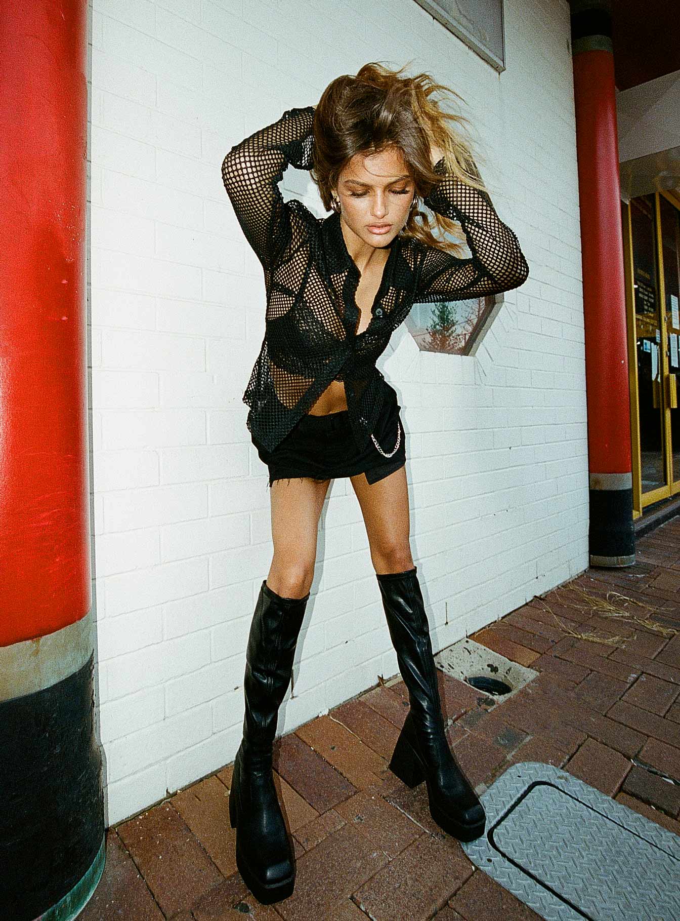 Elle Mini Skirt Black-Oh Mollys