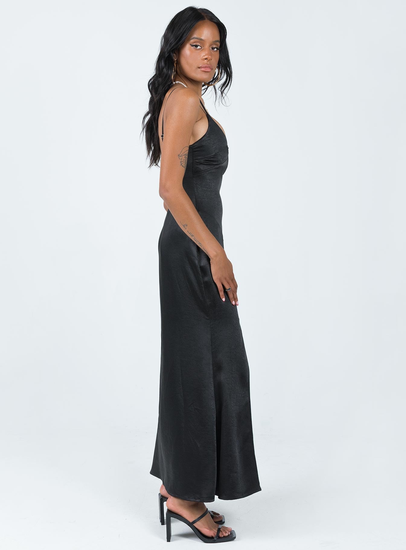 Carol Maxi Dress Black-Oh Mollys